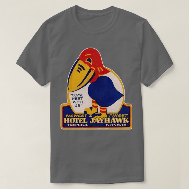 Defunct Hotel Jayhawk Topeka Kansas Luggage Label T Shirt (Design framsida)