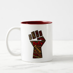 DEFY TRUMP FIST TVÅ TON COFFEE MUGG
