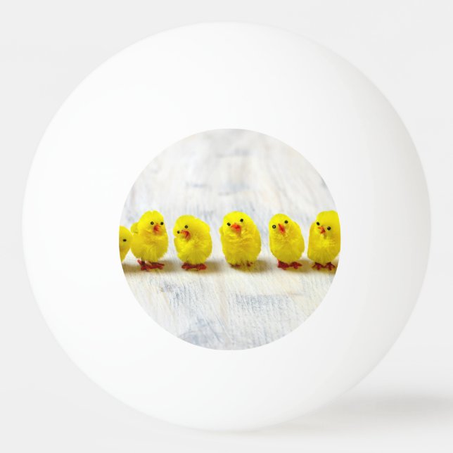 Dekorationen påsk - chickar i rad pingisboll (Baksidan)