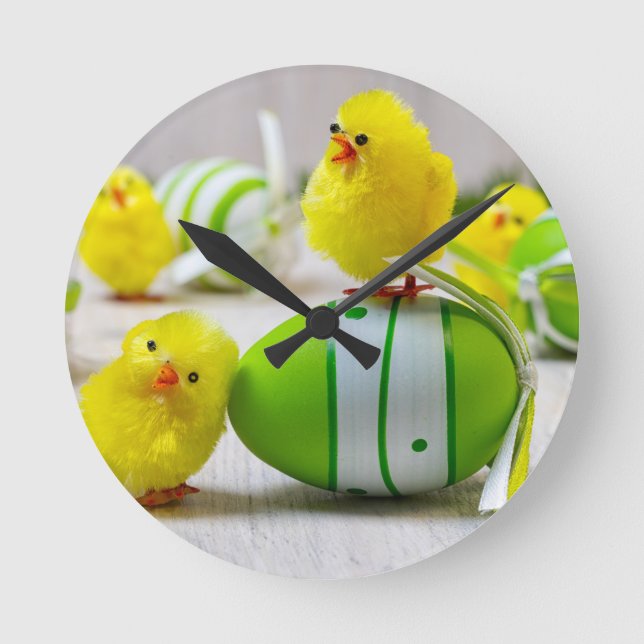 Dekorationen påsk - Påskägg och chickar Rund Klocka (Framsida)