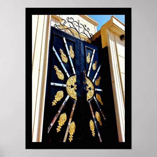 Dekorationer vid guld dörr (Framsidan)