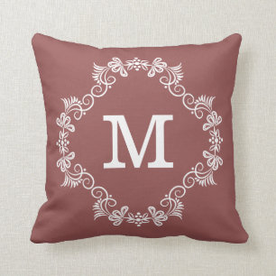 Dekorativ beställnings- Monogram för Marsala vit Kudde