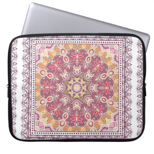 Dekorativ färgstark ornament på vit bakgrund. laptop fodral