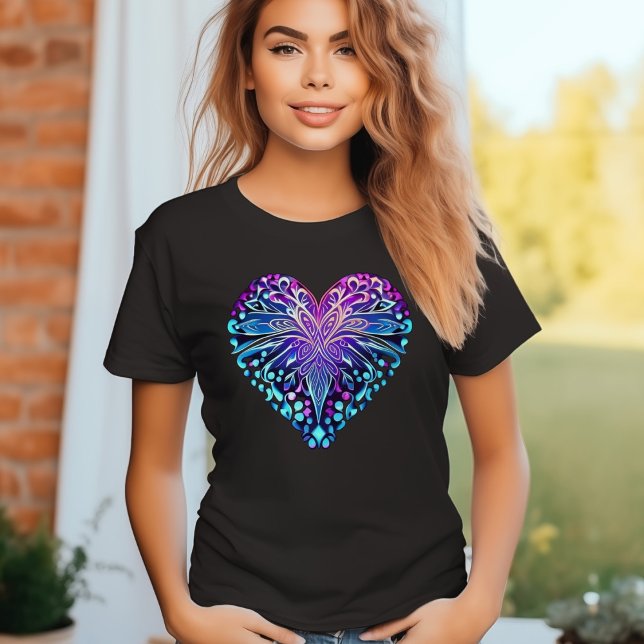 Dekorativ hjärtdesign t shirt (Skapare uppladdad)