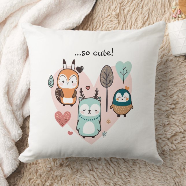 Dekorativ kudde har en söt illustration. (Filt)