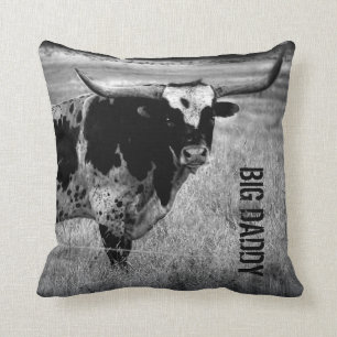 Dekorativ kudde med Texas Long horn på den