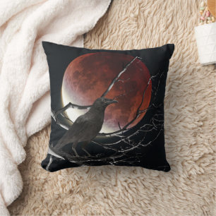 Dekorativ kudde, Raven in Red and Black Kudde