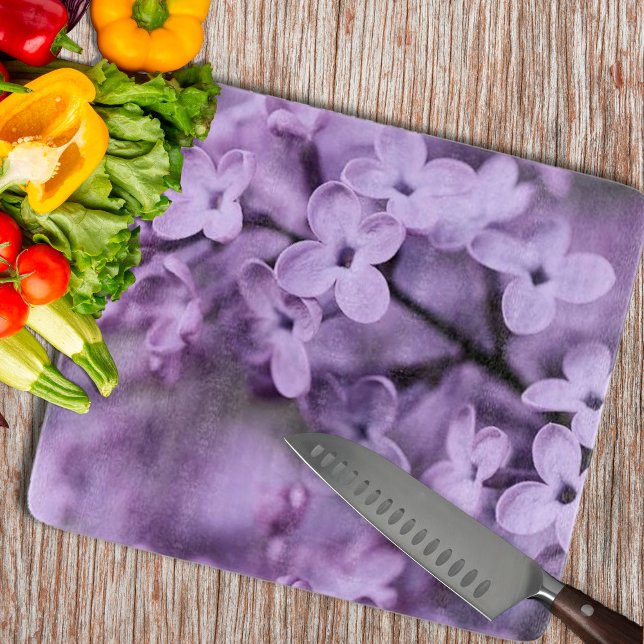Dekorativa Lilac Flowers (Decorative Lilac Flowers Cutting Board by Looly Elzayat)