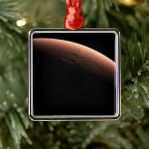 Del av Mars vid gränsen för ljus och Mörk. Julgransprydnad Metall