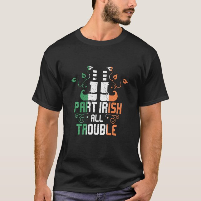 Del Irish All Trouble Leprechaun Boots St Patrick T Shirt (Framsida)