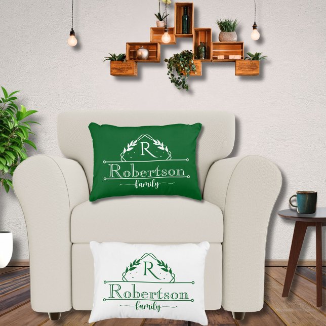 Delad monogram familjenamn skogsgrön ram prydnadskudde (Skapare uppladdad)