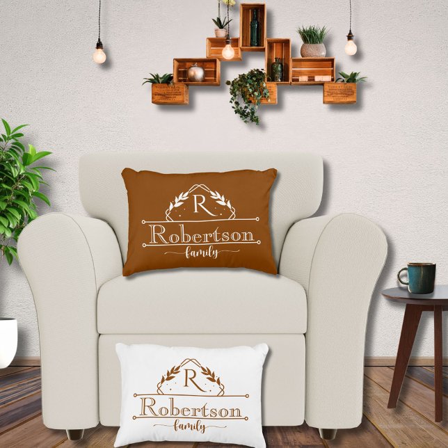 Delad monogram familjenamn Terrakotta ram Prydnadskudde (Skapare uppladdad)