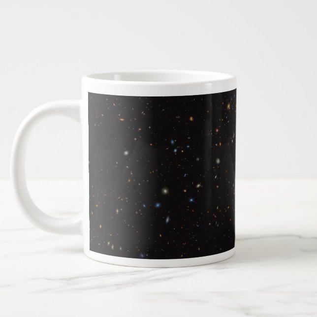 Delar av Himlar med över 45 000 synliga galaxer. Jumbo Mugg (Vänster)