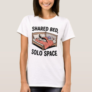 Delat Säng, Ensamt Utrymme Roligt Djur Sömn Cita T Shirt