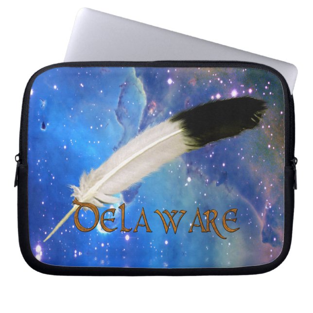 DELAWARE Nation & Feather Space Laptop sleeve (Framsidan)