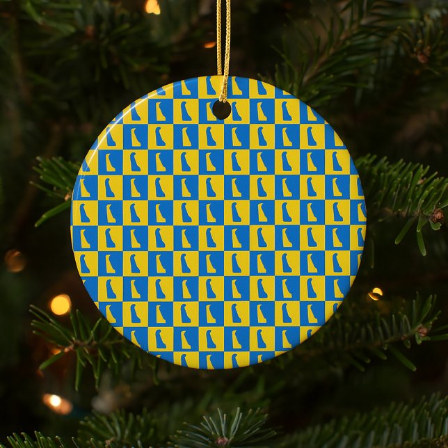 Delaware Rutigt Blått Guld Gult Mönster Julgransprydnad Keramik (An ornament with a pattern of Delaware done in blue and gold yellow.)