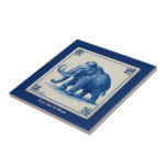 Delft Wooly Mammoth Kakelplatta<br><div class="desc">För iskök: en humoristisk,  monoton,  blå ullig mammoth (mammathus primigenii) i stil i en Delft-bricka. Anpassa genom att lägga till egen text.</div>