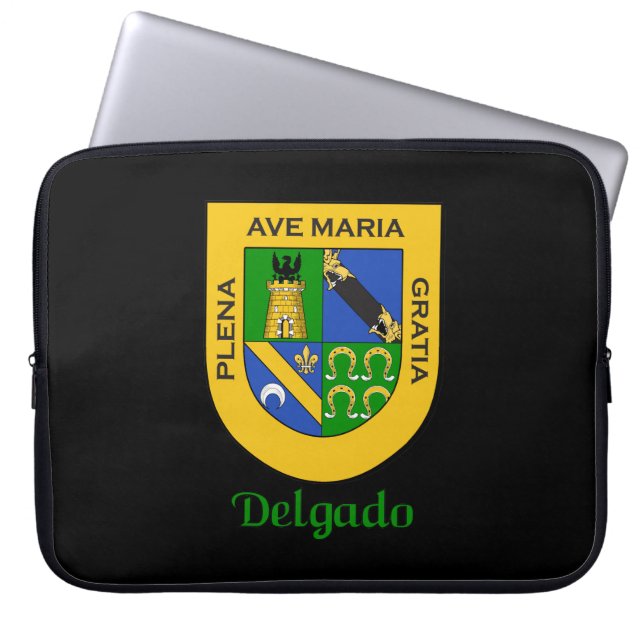 Delgado Family Shield Electronics Bag Laptop Fodral (Framsidan)