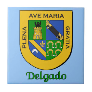 Delgado Family Shield Kakelplatta