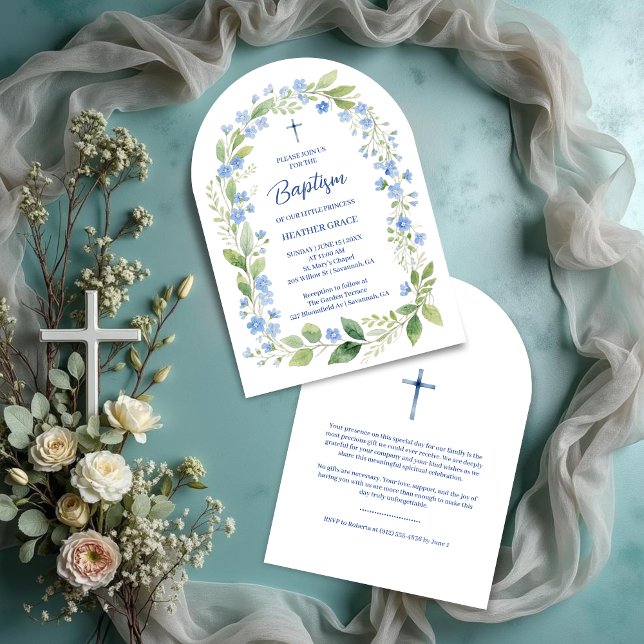 Delicate Blue Shades Floral Frame Arch Baptisme Inbjudningar (Delicate Digital Watercolor Blue Shades Floral Frame Arch Shape Baptism Invitation Cards. )