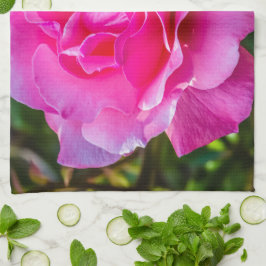 Delikat rosa ros. kökshandduk