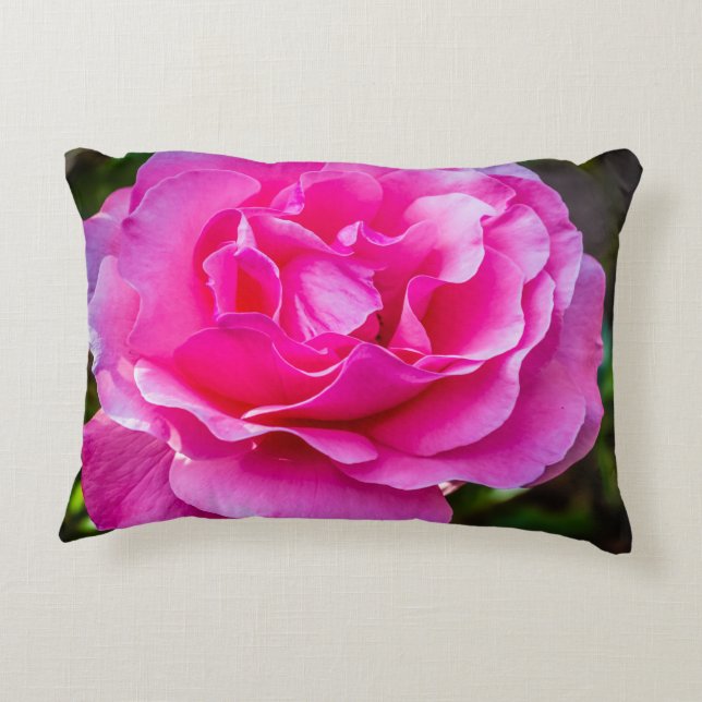 Delikat rosa ros. prydnadskudde (Baksidan)