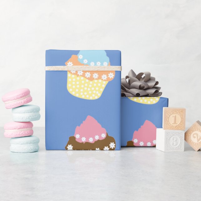 Delikata dekorerade Muffinsar på födelsedagen Presentpapper (Baby Shower)