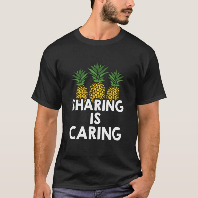 Delning innebär att Swinger visas upp och ned på a T Shirt (Framsida)