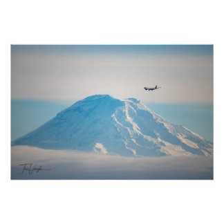 Delta jet flyger av Mt. Rainier - Seattle, WA Fototryck