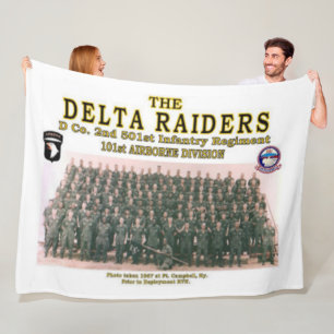 DELTA RAIDERS VID FT. KAMPEN FLEECEFILT