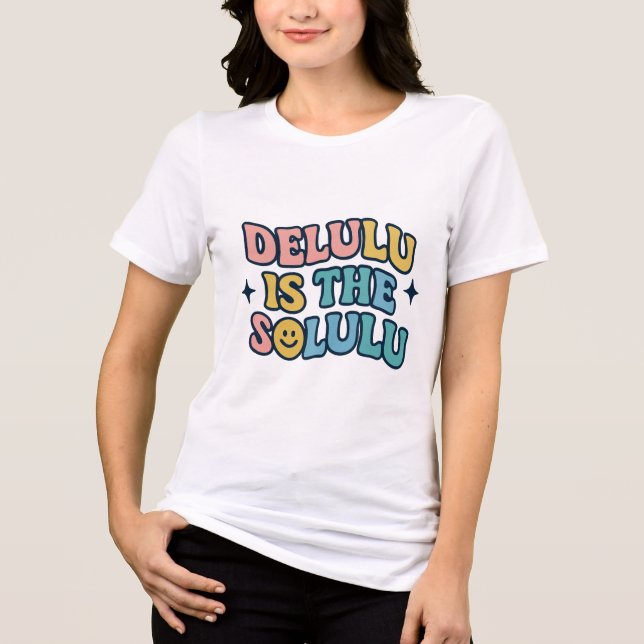 Delulu Rainbow T Shirt (Framsida)