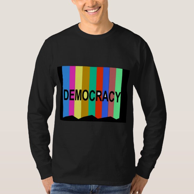 DEMOKRATI ... Det är på Ballot 2024 T Shirt (Framsida)