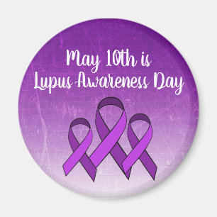 Den 10 maj är Lupus Awareness Day Lila Ribbon Magnet