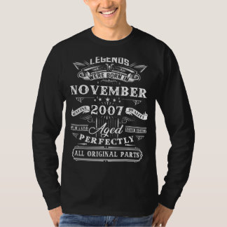Den 15:e födelsedagskalkens gåvoblad född i novemb t shirt