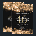Den 16:e Födelsedagsfesten "Spara datumet" mousser Inbjudningar<br><div class="desc">Elegant 16:e Födelsedagsfesten (Sverige 16) Mall för mousserande Guld-inbjudan. Med gnistor från guld ljus och guld.</div>