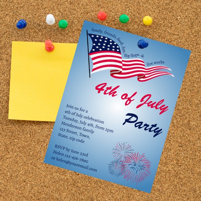Den 4 juli i Party med amerikansk flagga och brand Inbjudningar (Skapare uppladdad)