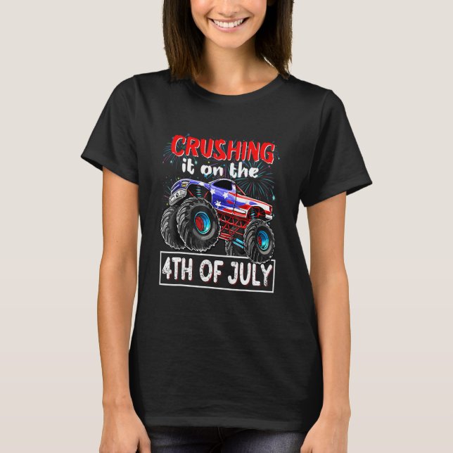 Den 4 juli månad krockade Lastbil Manar b T Shirt (Framsida)