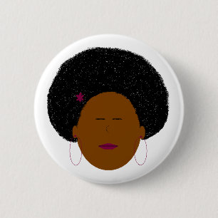 Den afro- flickan knäppas knapp