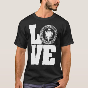 Den albanska Dubblan i kärlek var en av patriotern T Shirt