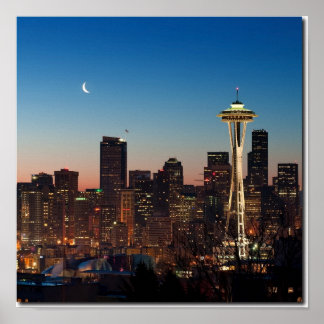 Den amerikanska flagga flyter mellan det stigning  poster