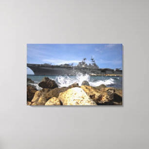 Den amphibious anfallfrakten USS Kearsarge Canvastryck