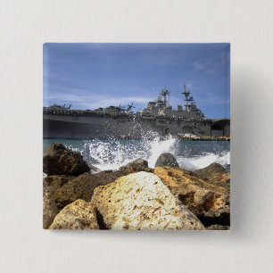 Den amphibious anfallfrakten USS Kearsarge Knapp