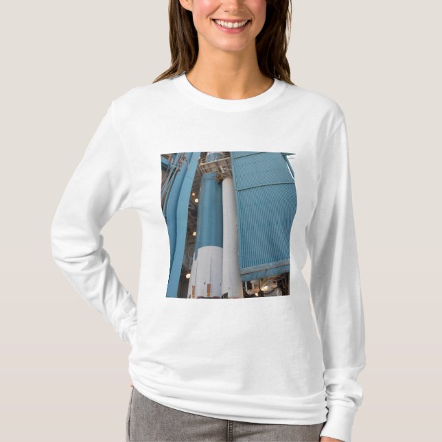 Den andra fasta raketmotorn flyttat i pla tee (Framsida)