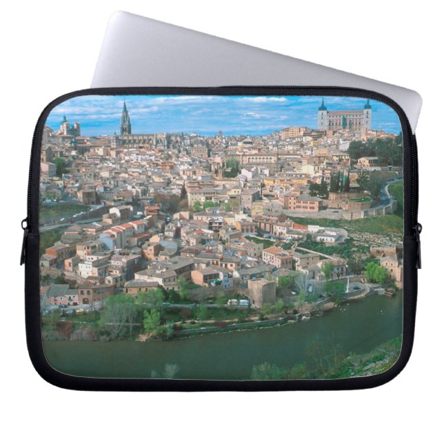 Den antika staden Toledo, Spanien. Laptop Sleeve (Framsidan)
