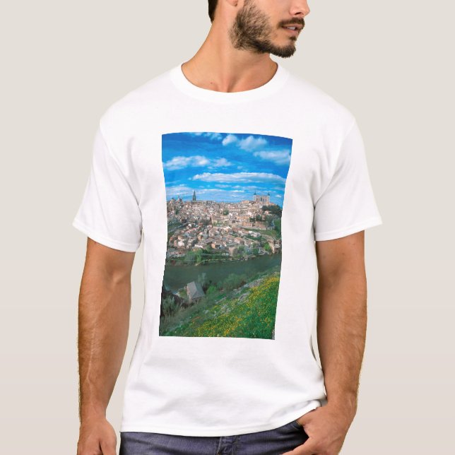 Den antika staden Toledo, Spanien. T Shirt (Framsida)