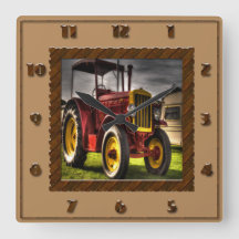 Den antika traktoren tar tid på