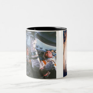 Den Apollo 1 katastrofen Två-Tonad Mugg