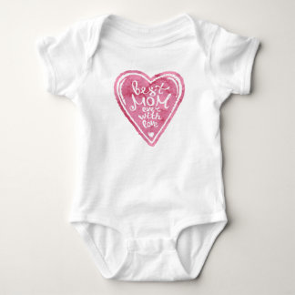 Den bäst mamman någonsin med kärlek - behandla som t-shirt