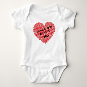 Den bästa delen av mig romantisk text i ett rött h t shirt
