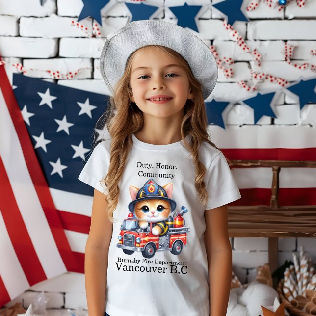 Den berömvärda kattbrandkämparen i ljusa lastbil t shirt (Skapare uppladdad)